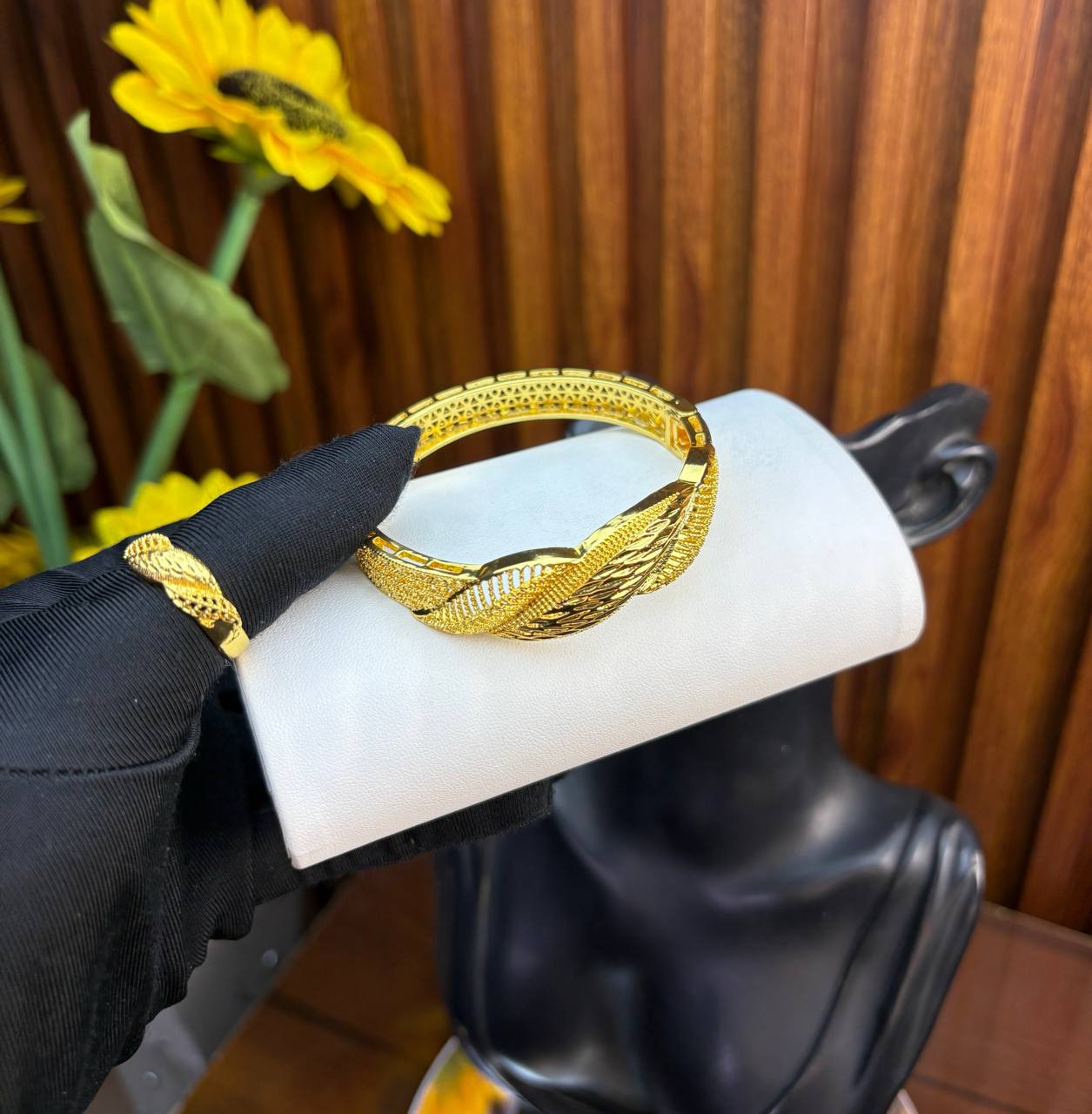 photo_2025-10-23_11-51-03