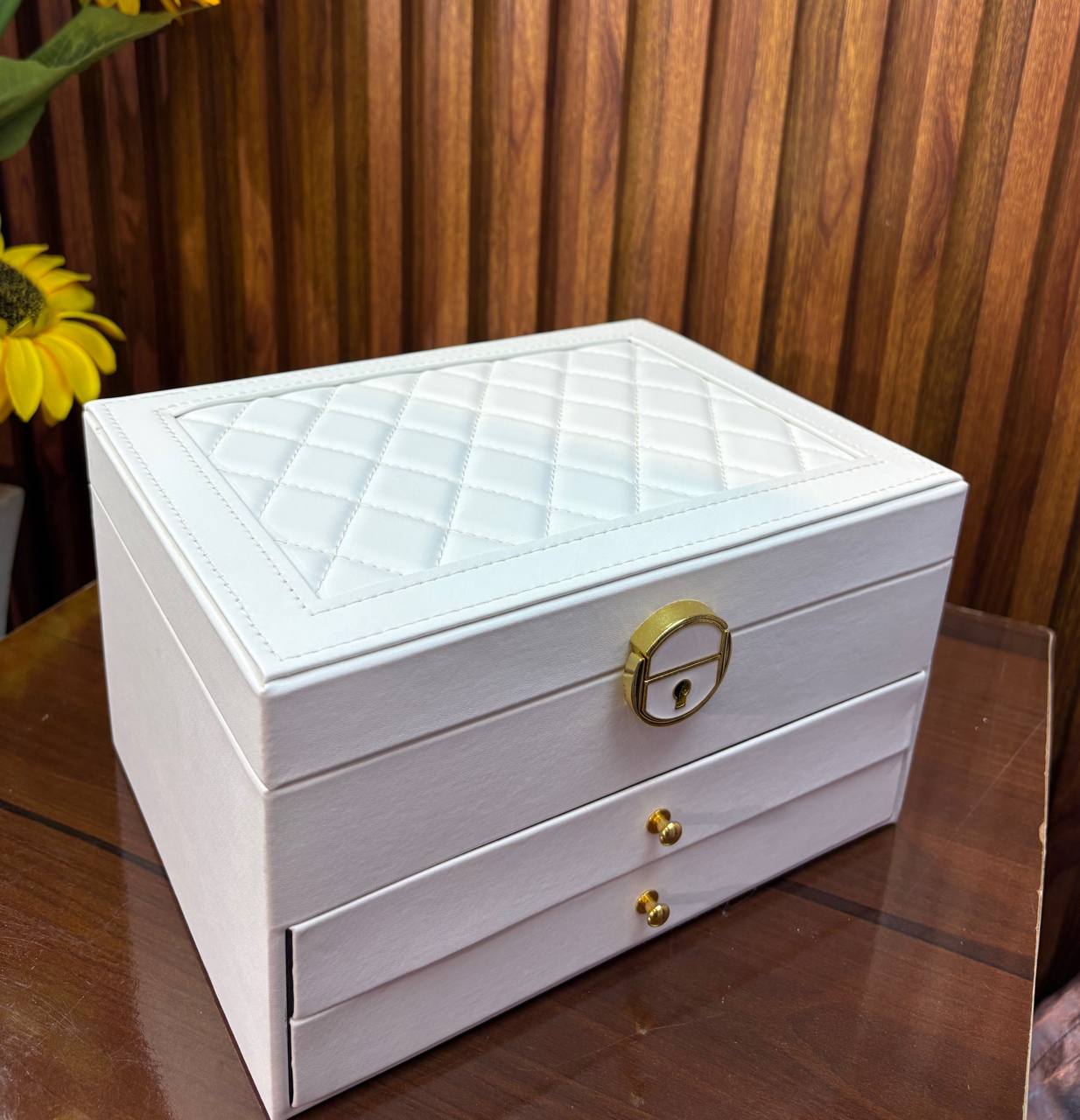 photo_2025-12-08_16-38-16