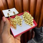 MD PENDANT AND EARRINGS DER05