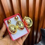 MD PENDANT AND EARRINGS DER10