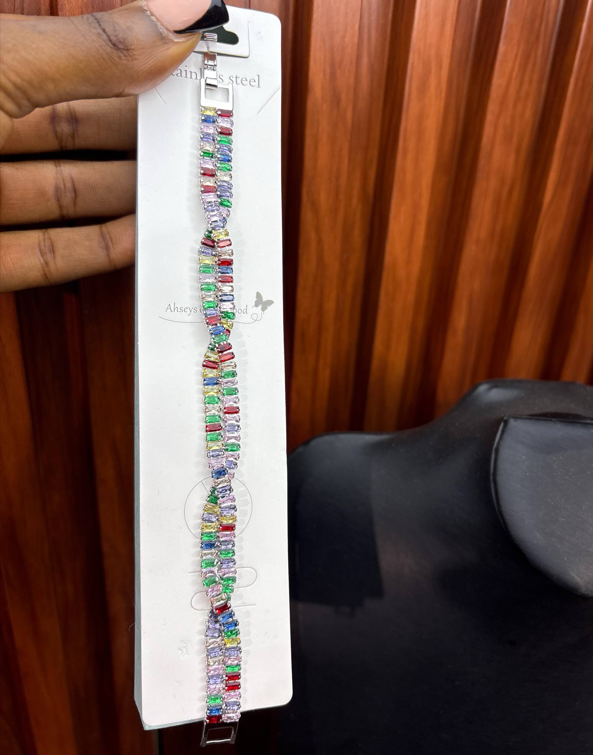 photo_2026-01-27_19-22-18 TWIST ZIRCONIA HANDCHAIN TWZR04 - Image 1