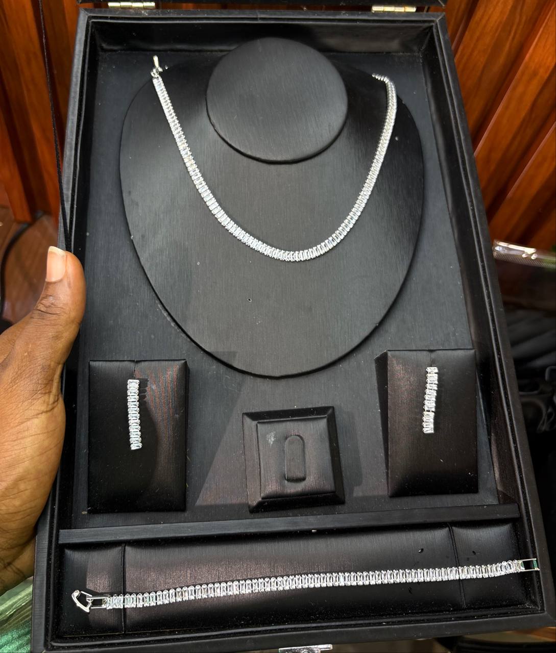 photo_2026-02-10_19-59-14 ZIRCONIA SET (WITH HANDCHAIN) ZCH005 - Image 1