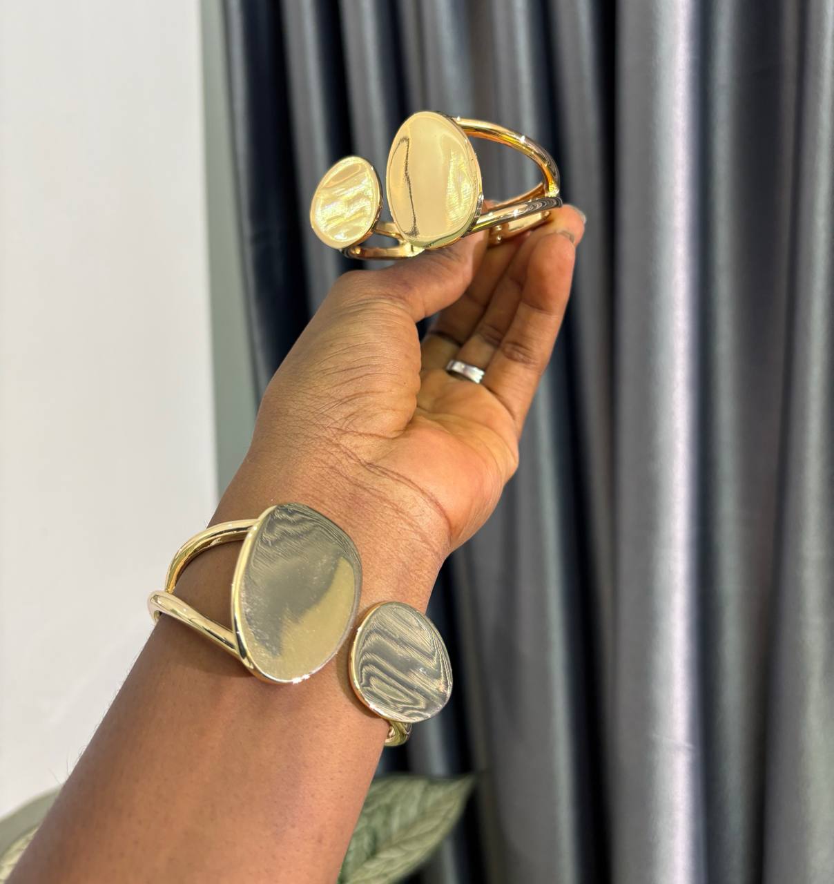 photo_2026-03-17_19-53-41 CHUNKY BANGLE 040 - Image 1