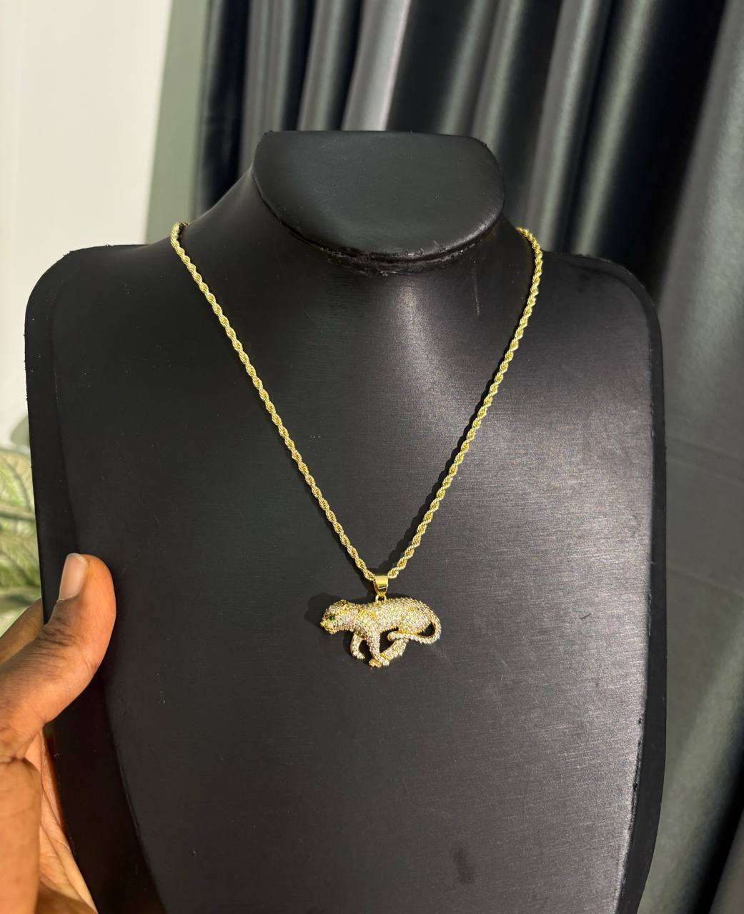 photo_2026-03-28_19-46-23 STATEMENT PENDANT CHAIN SPD04 - Image 1