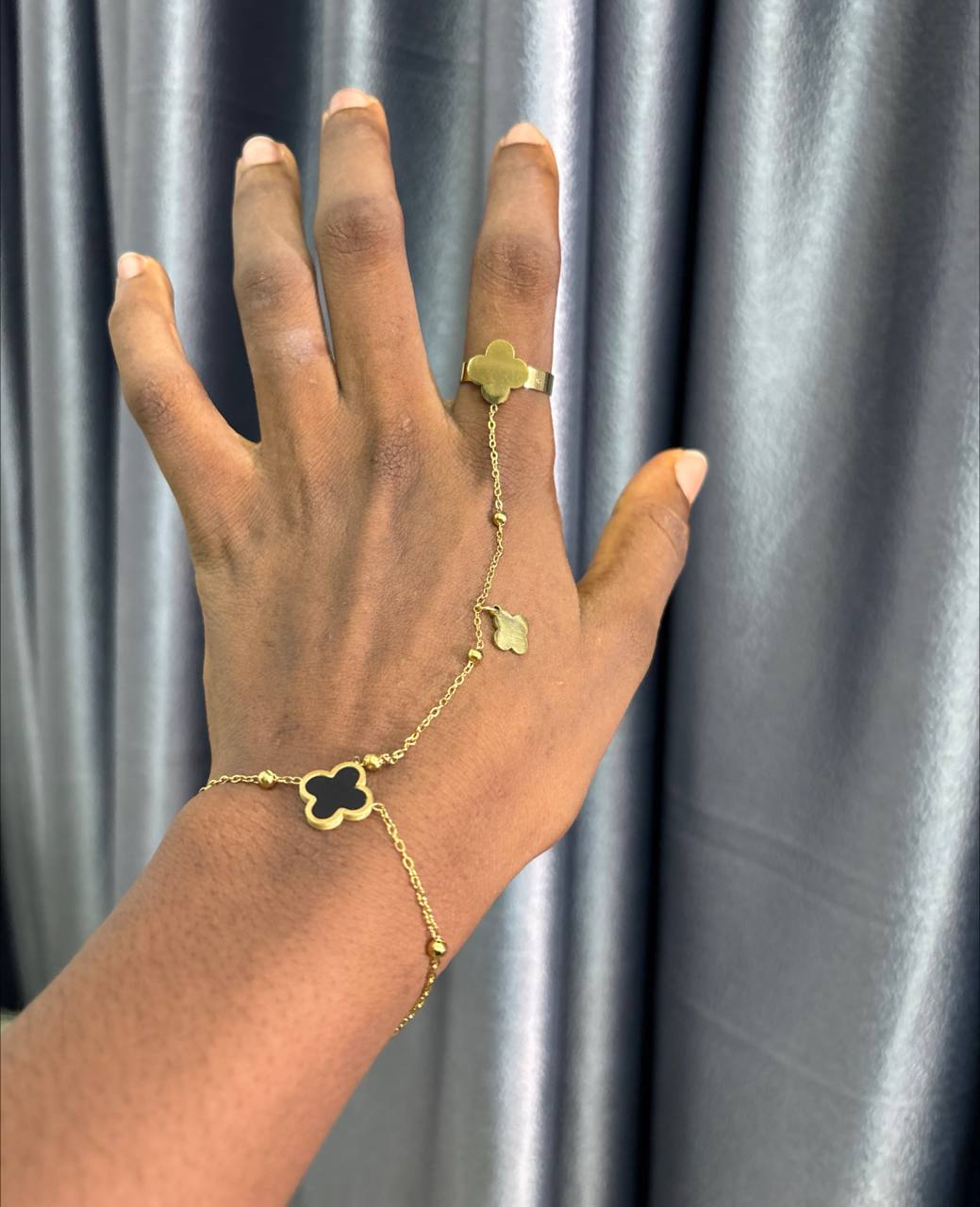 photo_2026-04-05_13-21-59 RING WITH HANDCHAIN RHND02 - Image 1