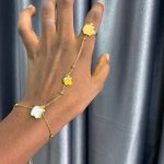 RING WITH HANDCHAIN RHND03