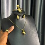 TEAR DROP COMPLETE SET WITH RING