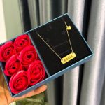 ROUND FEMALE ENGRAVED CHAIN SLIM