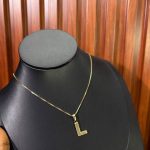 L PATTERNED ALPHABET CHAIN