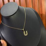 U PATTERNED ALPHABET CHAIN