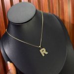 R PATTERNED ALPHABET CHAIN