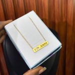 FEMALE ENGRAVED CHAIN BUTTON