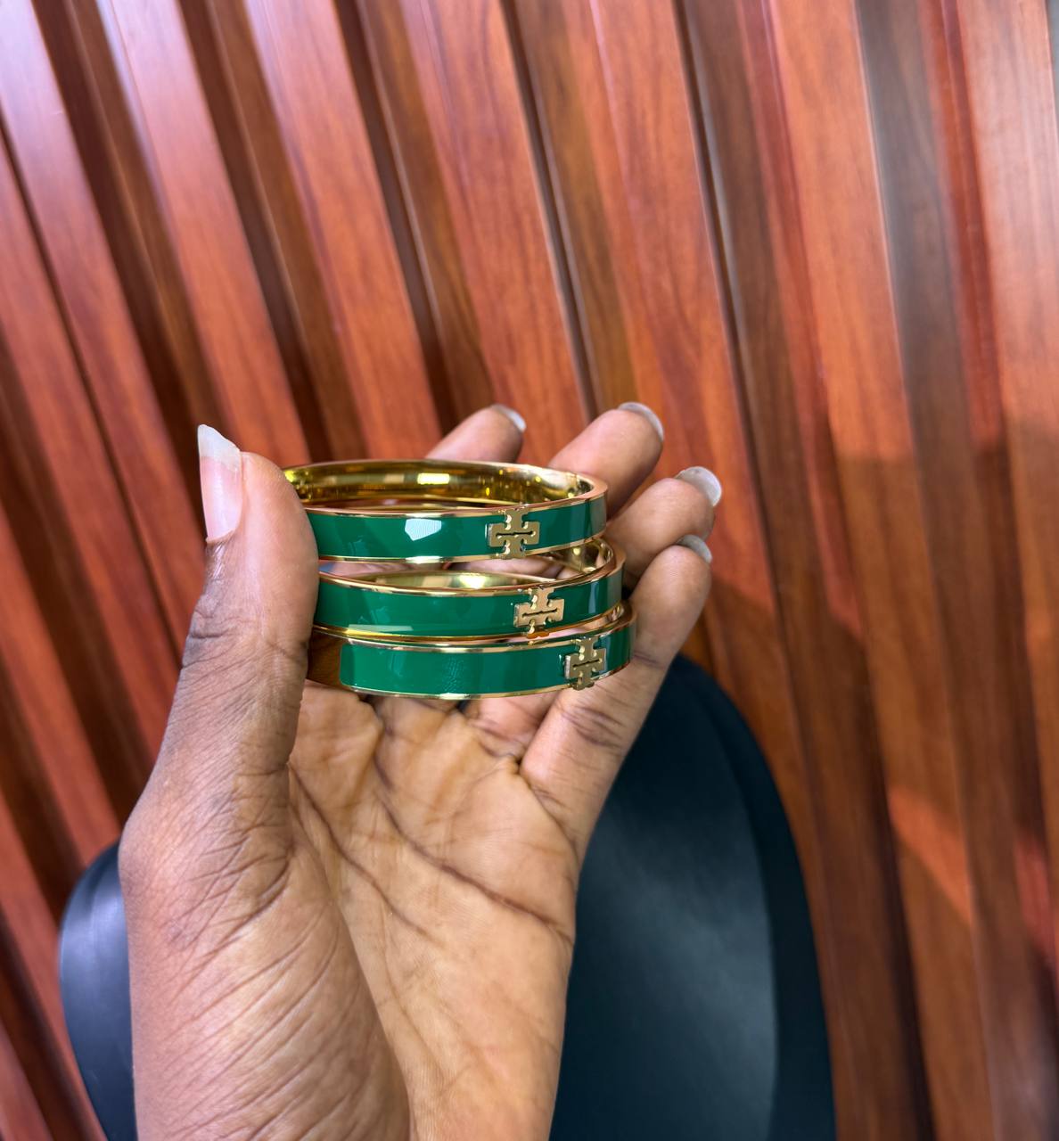 photo_2026-08-04_18-16-25 BRANDED BANGLE (TORY BURCH) BBD06 - Image 1