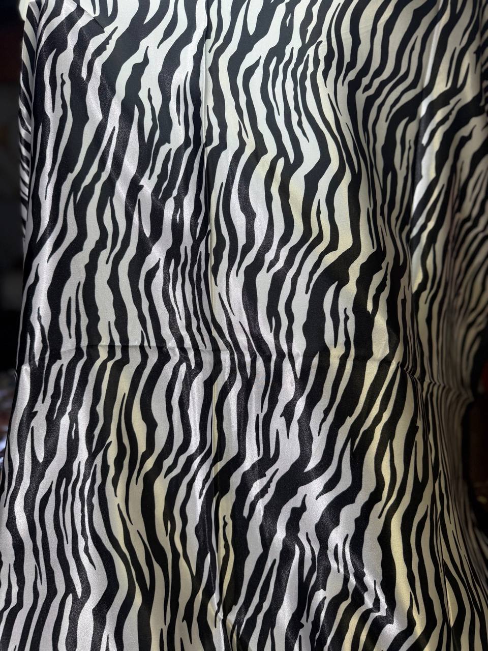 photo_2026-08-22_22-19-35 VINTAGE SCARF VTGS03 - Image 1